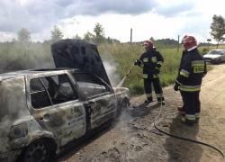 Pożar samochodu w Słuszewie - 12.07.2011