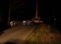 Wypadek samochodu ciężarowego w Strzebielinku - 23.11.2011
