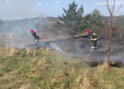 Pożar suchej trawy w Czymanowie - 15.04.2018