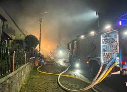 Pożar budynku wielorodzinnego w Brzynie - 06.11.2024